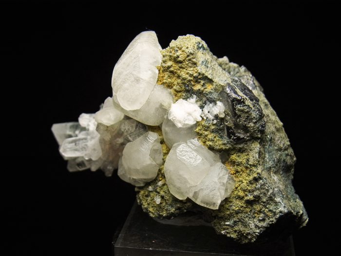 Х󻺥ġ륵ȡޥͥ (Quartz, Calcite & Magnetite / Azerbaijan)-photo1
