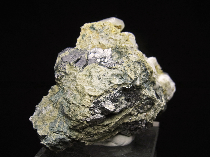 Х󻺥ġ륵ȡޥͥ (Quartz, Calcite & Magnetite / Azerbaijan)-photo3