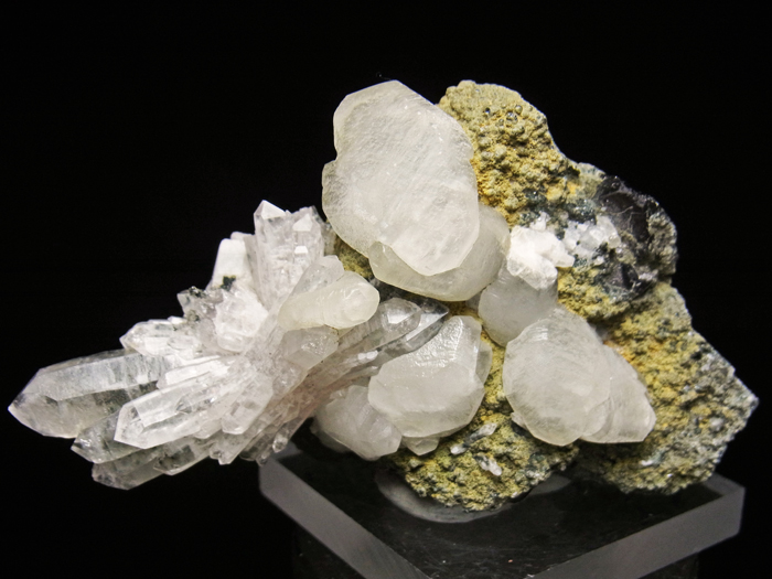 Х󻺥ġ륵ȡޥͥ (Quartz, Calcite & Magnetite / Azerbaijan)-photo40