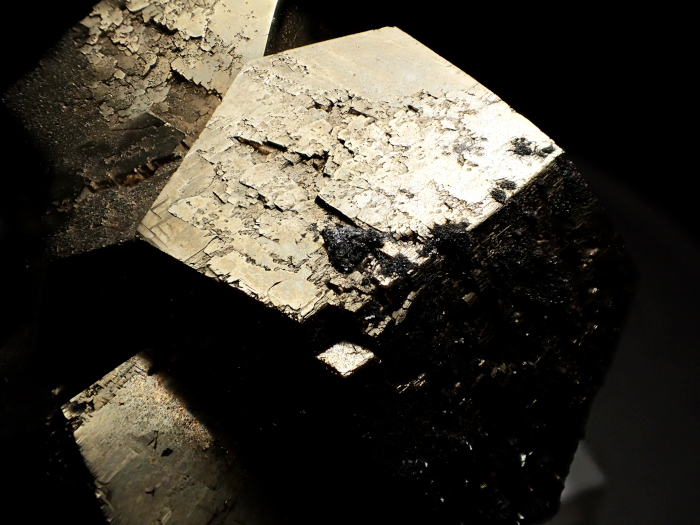イタリア産パイライト＆ヘマタイト (Pyrite & Hematite / Italy)-photo10