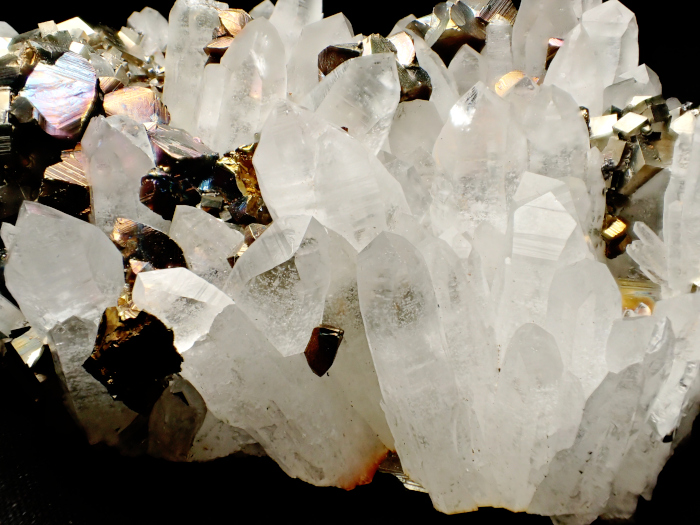 青森県尾太鉱山産 水晶、黄銅鉱＆黄鉄鉱 (Quartz, Chalcopyrite & Pyrite / Japan)-photo9