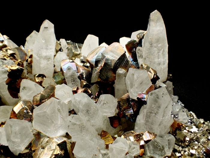 青森県尾太鉱山産 水晶、黄銅鉱＆黄鉄鉱 (Quartz, Chalcopyrite & Pyrite / Japan)-photo16