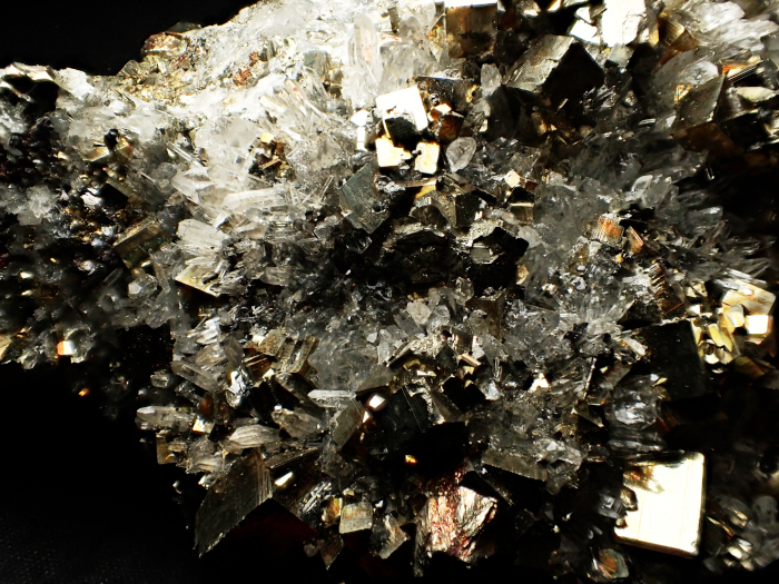 青森県尾太鉱山産 水晶＆黄鉄鉱 (Quartz & Pyrite / Japan)-photo8