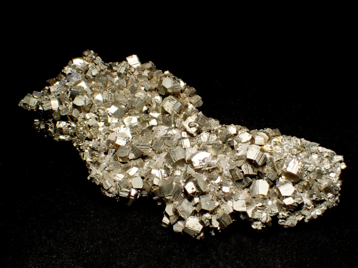 青森県尾太鉱山産 水晶、黄鉄鉱＆閃亜鉛鉱 (Quartz, Pyrite & Sphalerite / Japan)-photo1