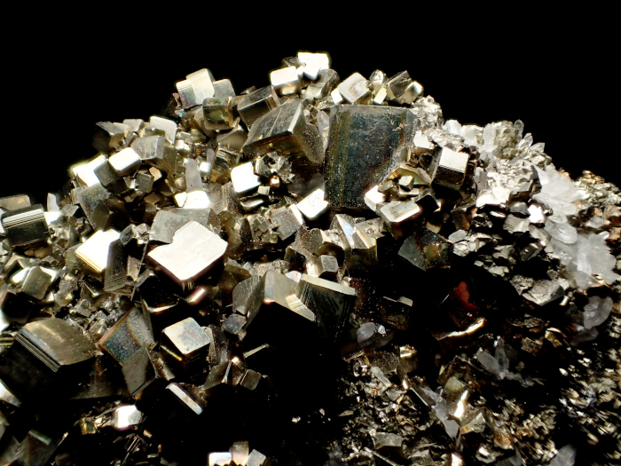 青森県尾太鉱山産 水晶、黄鉄鉱＆黄銅鉱 (Quartz, Pyrite & Chalcopyrite / Japan)-photo9