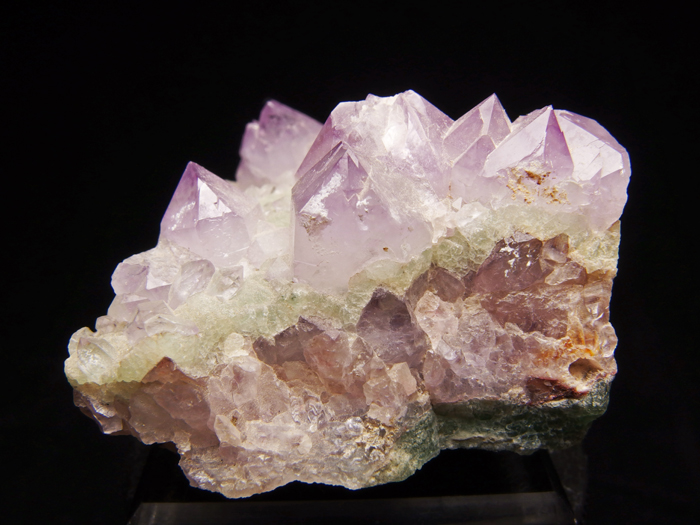 ɻ᥸ȡե饤 (Amethyst on Fluorite / Colorado)-photo2